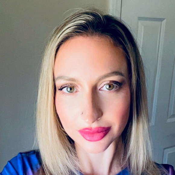 Meet your Posher, Meghan - Picture 8 of 13